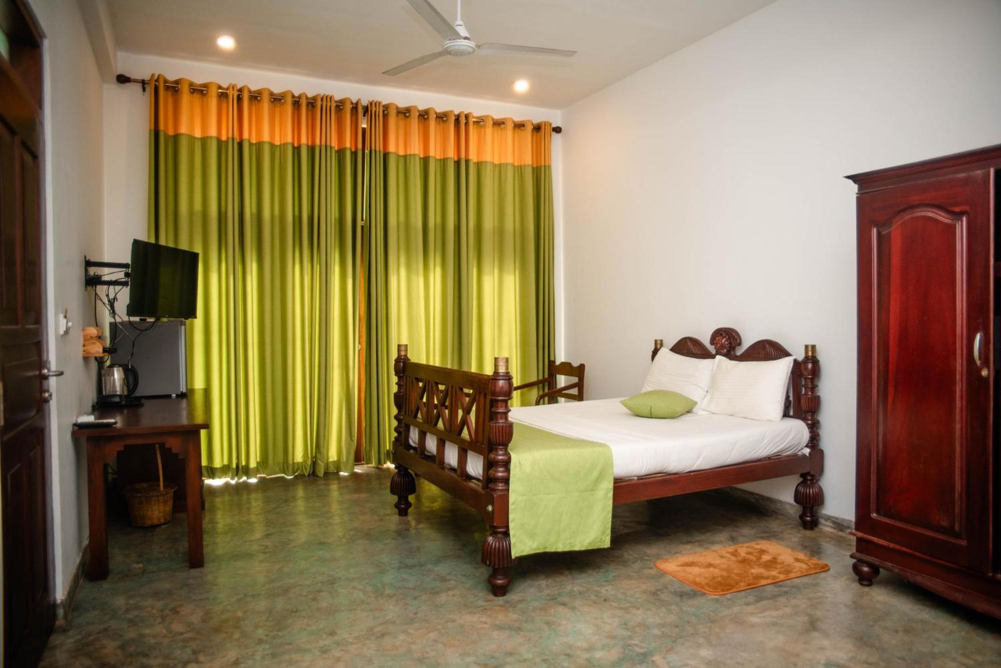 Hotel Sea Trails Bentota Exterior foto